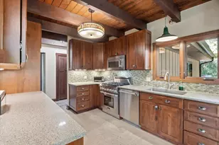26181 W Laurel Ave, Wauconda, IL 60084 - Photo 10