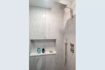 1907 W Cuyler Avenue, Chicago, IL 60613 - Photo 40
