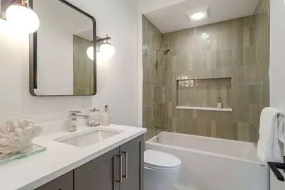 1907 W Cuyler Avenue, Chicago, IL 60613 - Photo 26