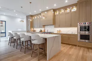 1907 W Cuyler Ave, Chicago, IL 60613 - Photo 8
