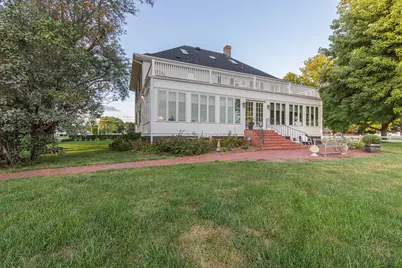 704 E Thompson Street, Princeton, IL 61356 - Photo 8