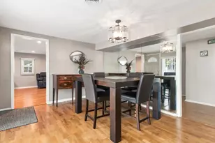 651 Westgate Dr, Aurora, IL 60506 - Photo 10