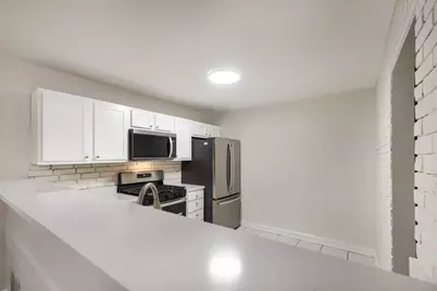 2165 Wildwood Court, Hanover Park, IL 60133 - Photo 6