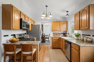 5 Sheffield Ct, Streamwood, IL 60107 - Photo 4