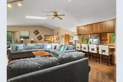 584 Sunnyfield Road, Belvidere, IL 61008 - Photo 6