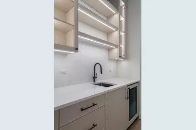 1625 W Julian Street, Chicago, IL 60622 - Photo 6