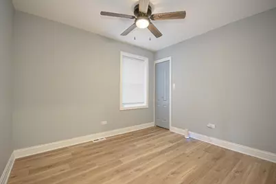 9605 S Greenwood Avenue, Chicago, IL 60628 - Photo 14