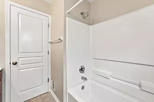 1177 Blue Heron Cir, Antioch, IL 60002 - Photo 12