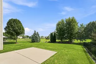 1177 Blue Heron Cir, Antioch, IL 60002 - Photo 42