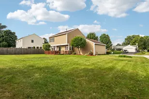 1S731 Sheffield Ln, Warrenville, IL 60555 - Photo 30
