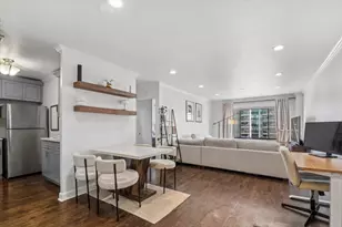 607 W Wrightwood Ave, Chicago, IL 60614 - Photo 2