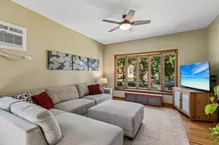 4731 N Kilbourn Ave, Chicago, IL 60630 - Photo 4