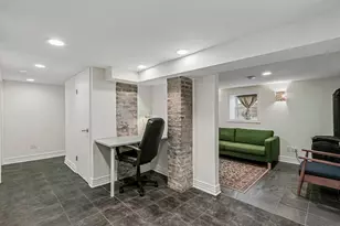 4731 N Kilbourn Ave, Chicago, IL 60630 - Photo 24