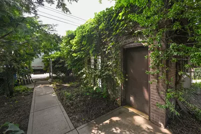 2619 W Farwell Avenue, Chicago, IL 60645 - Photo 30