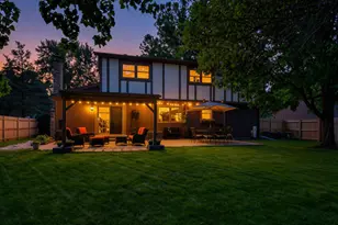 229 N Whispering Hills Dr, Naperville, IL 60540 - Photo 20
