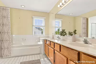 813 Walton Lane, Grayslake, IL 60030 - Photo 18