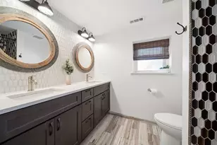 9043 Bartlett Ave, Brookfield, IL 60513 - Photo 18