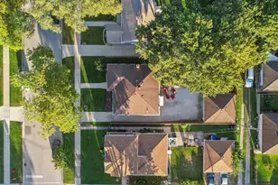 9043 Bartlett Ave, Brookfield, IL 60513 - Photo 28