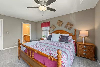 2410 Georgetown Circle, Aurora, IL 60503 - Photo 14