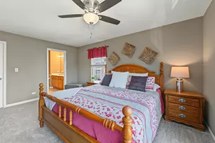 2410 Georgetown Cir, Aurora, IL 60503 - Photo 14