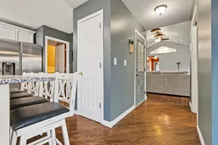 217 Harward St, Pontiac, IL 61764 - Photo 10