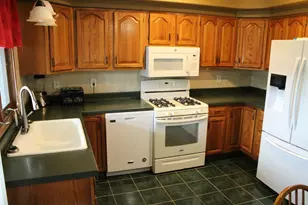 701 Marsha Ln, Rock Falls, IL 61071 - Photo 10