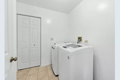 1153 Dovercliff Way, Crystal Lake, IL 60014 - Photo 32