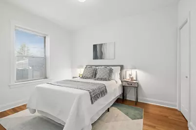 2314 W Byron Street #1, Chicago, IL 60618 - Photo 8