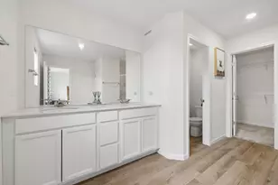 2245 Horseshoe Cir, Naperville, IL 60564 - Photo 18