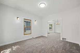 511 Prospect Pl, Joliet, IL 60436 - Photo 6