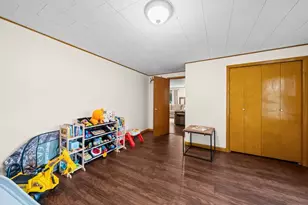 214 N Jackson Ave, Polo, IL 61064 - Photo 8