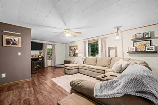 214 N Jackson Ave, Polo, IL 61064 - Photo 4