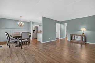 15110 Evergreen Dr, Orland Park, IL 60462 - Photo 2