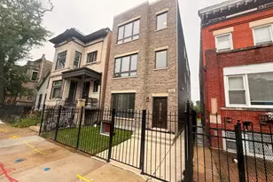 3031 W Warren Blvd, Chicago, IL 60612 - Photo 2