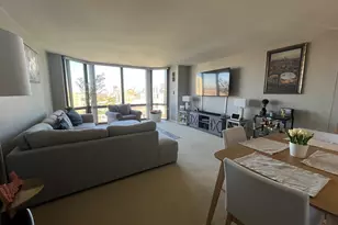 2650 N Lakeview Ave, Chicago, IL 60614 - Photo 4