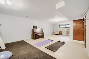 829 N Howard Ave, Elmhurst, IL 60126 - Photo 18