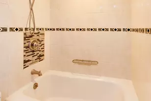 4170 N Marine Dr, Chicago, IL 60613 - Photo 42