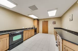 4170 N Marine Dr, Chicago, IL 60613 - Photo 48