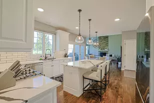 7 Tournament Dr S, Hawthorn Woods, IL 60047 - Photo 6