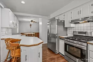 3411 Ridge Rd, Island Lake, IL 60042 - Photo 18