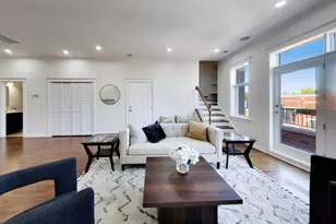 3056 N Clybourn Ave, Chicago, IL 60618 - Photo 4