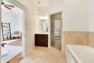 3056 N Clybourn Ave, Chicago, IL 60618 - Photo 14