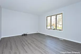 1811 Hazelwood Dr, Lindenhurst, IL 60046 - Photo 4