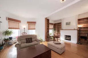 1354 E 48th St, Chicago, IL 60615 - Photo 6