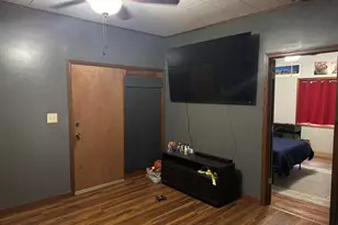 505 S Park St, Sheffield, IL 61361 - Photo 6