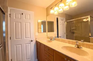 8424 Dawn Ln, Darien, IL 60561 - Photo 18