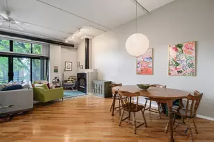 2012 W St Paul Ave, Chicago, IL 60647 - Photo 2