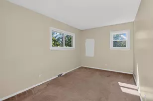 7714 Brookhaven Ave, Darien, IL 60561 - Photo 14