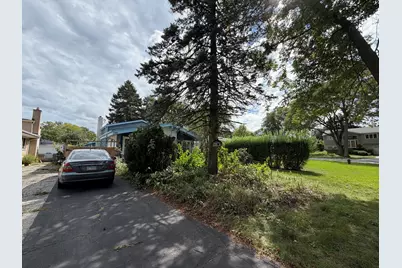 1357 S Vail Avenue, Arlington Heights, IL 60005 - Photo 1