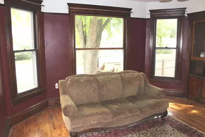 421 S Monroe Street, Clifton, IL 61727 - Photo 4